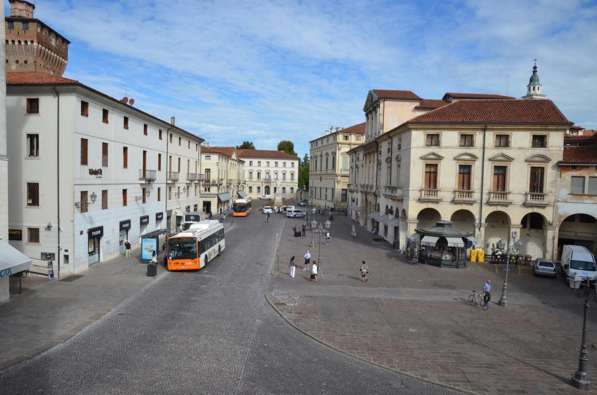 Le Dimore Del Conte Apartment Vicenza Exterior photo